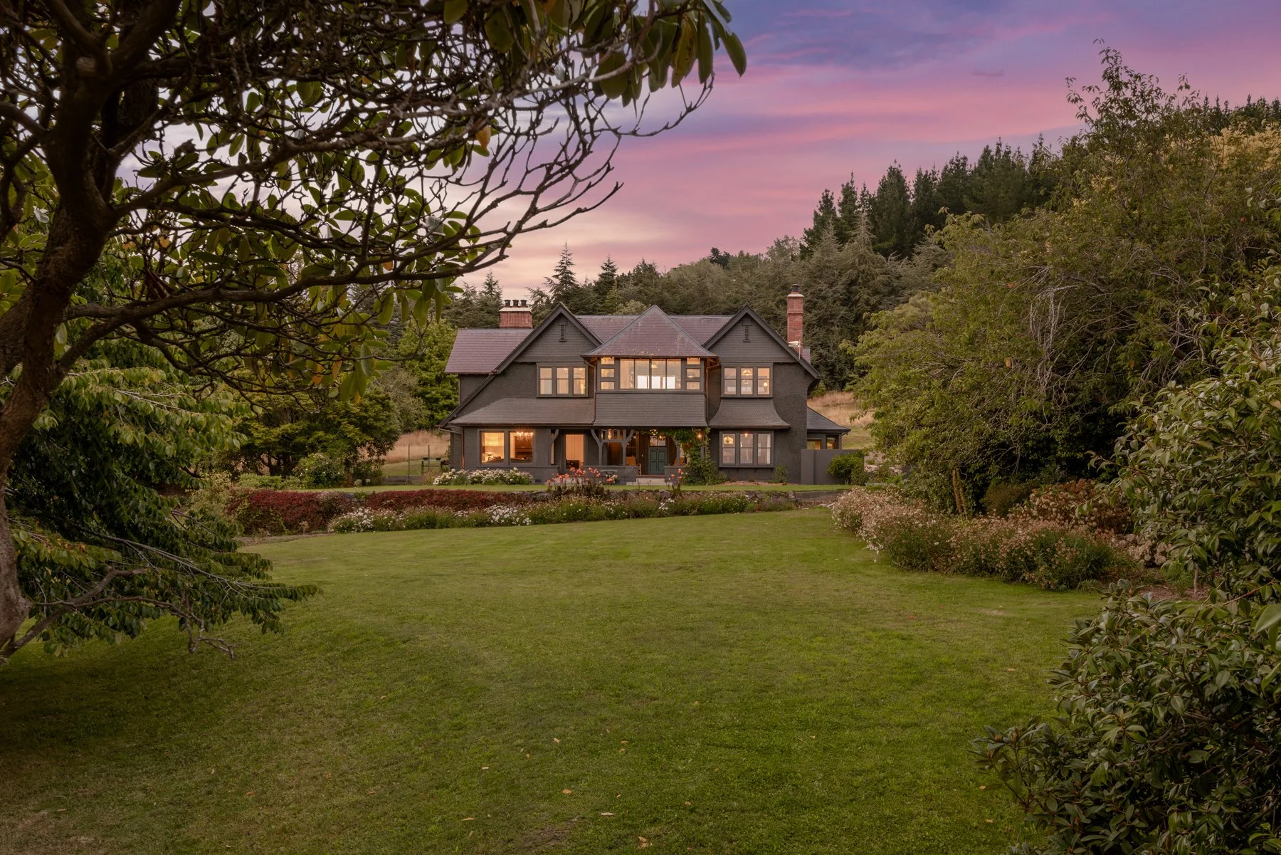 Luxury rural property at 901 Pigeon Bay Road photographed by Parallax Films